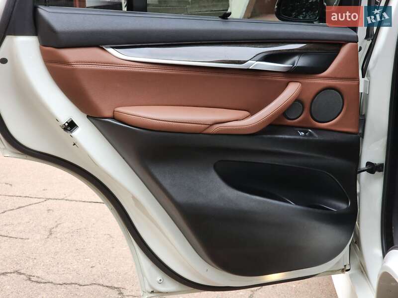 Позашляховик / Кросовер BMW X5 2014 в Києві