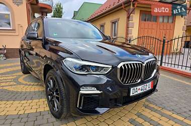 Позашляховик / Кросовер BMW X5 2019 в 