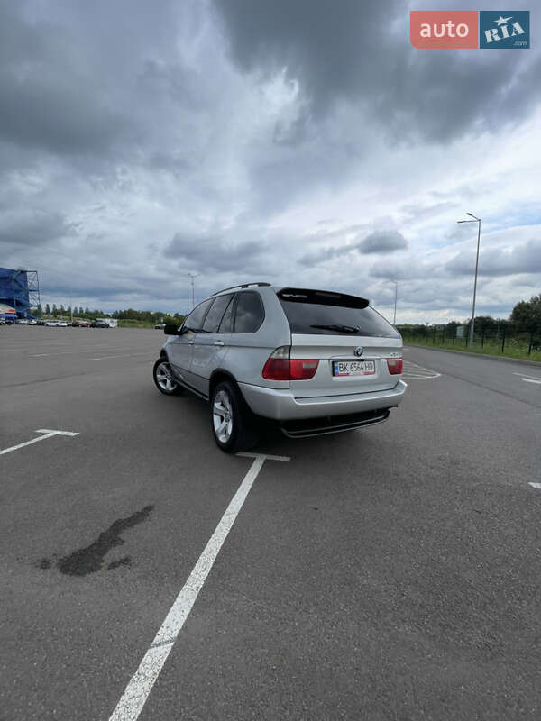 Внедорожник / Кроссовер BMW X5 2004 в Ровно