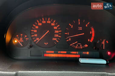 Позашляховик / Кросовер BMW X5 2001 в 