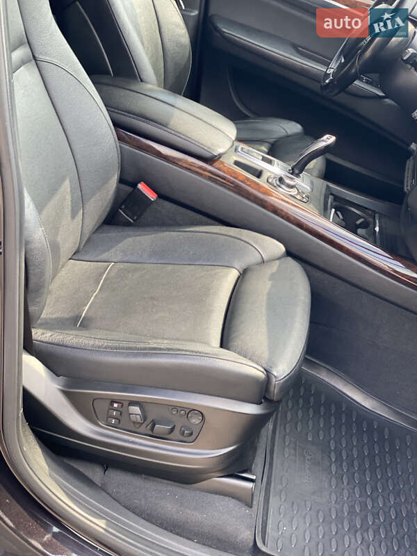 Внедорожник / Кроссовер BMW X5 2010 в Киеве