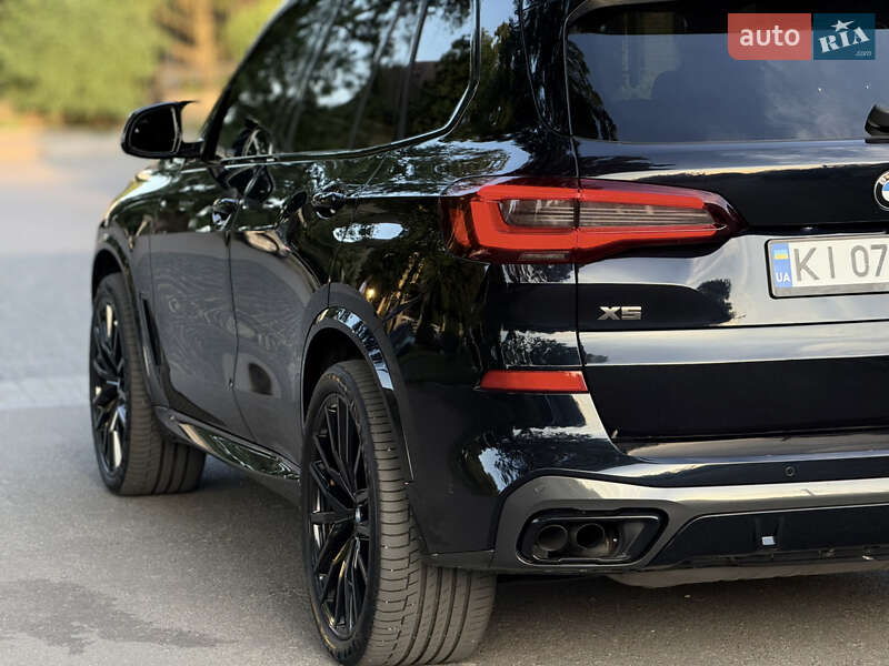 Внедорожник / Кроссовер BMW X5 2021 в Киеве