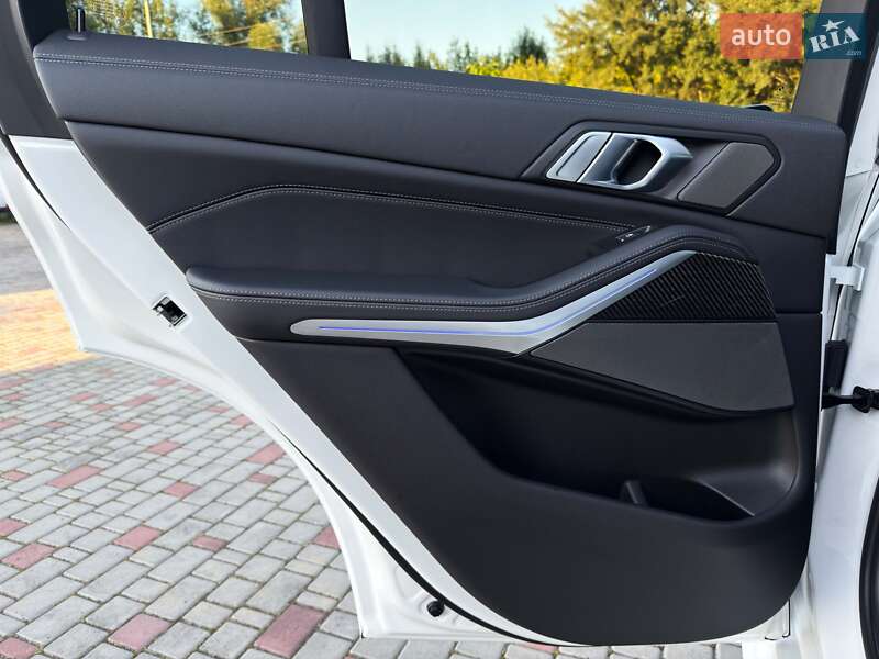 Позашляховик / Кросовер BMW X5 2020 в Луцьку