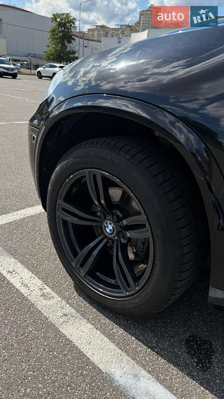 Внедорожник / Кроссовер BMW X5 2011 в Киеве