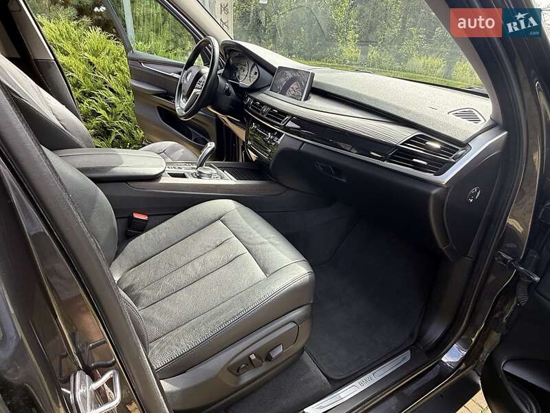 Позашляховик / Кросовер BMW X5 2016 в Києві