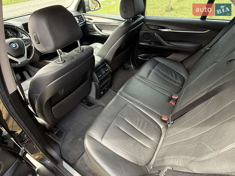 Позашляховик / Кросовер BMW X5 2016 в Києві
