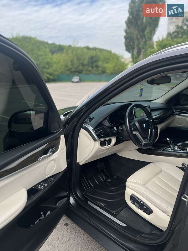 Позашляховик / Кросовер BMW X5 2015 в Вінниці