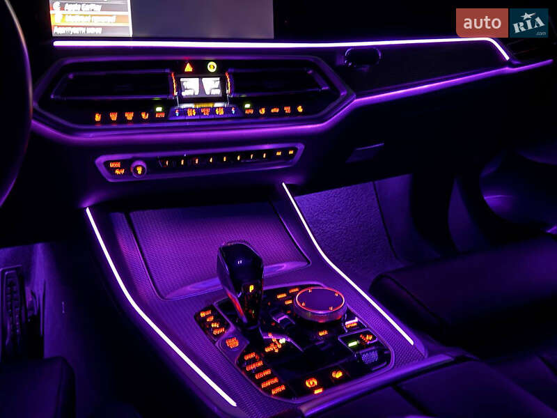 Внедорожник / Кроссовер BMW X5 2019 в Черновцах
