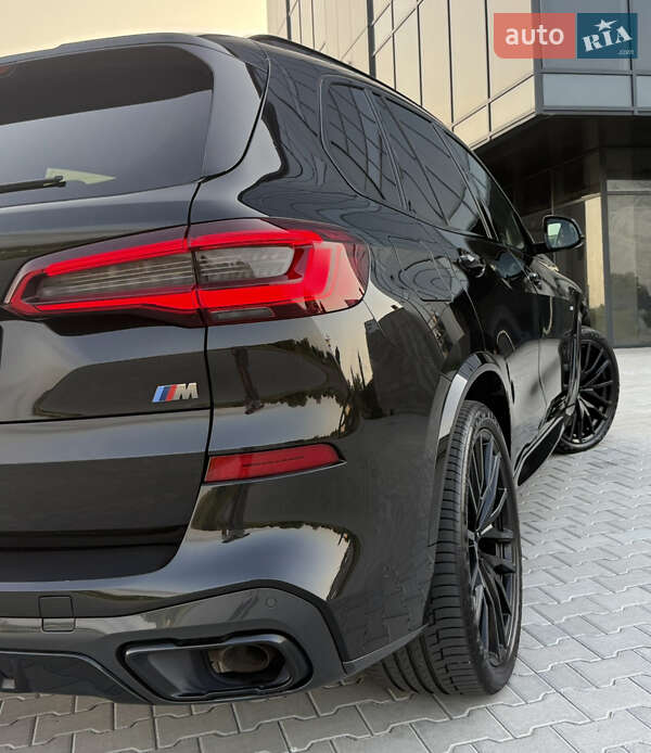 Внедорожник / Кроссовер BMW X5 2019 в Черновцах