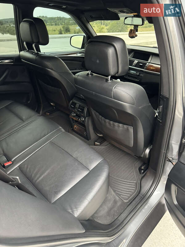 Позашляховик / Кросовер BMW X5 2011 в Полтаві