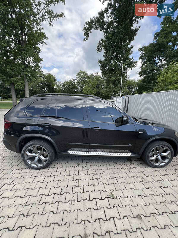 Внедорожник / Кроссовер BMW X5 2008 в Новоселице