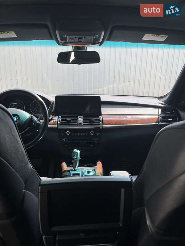 Внедорожник / Кроссовер BMW X5 2008 в Новоселице