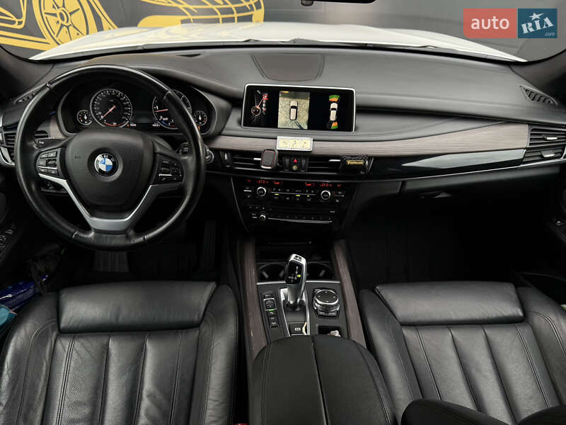Внедорожник / Кроссовер BMW X5 2016 в Киеве