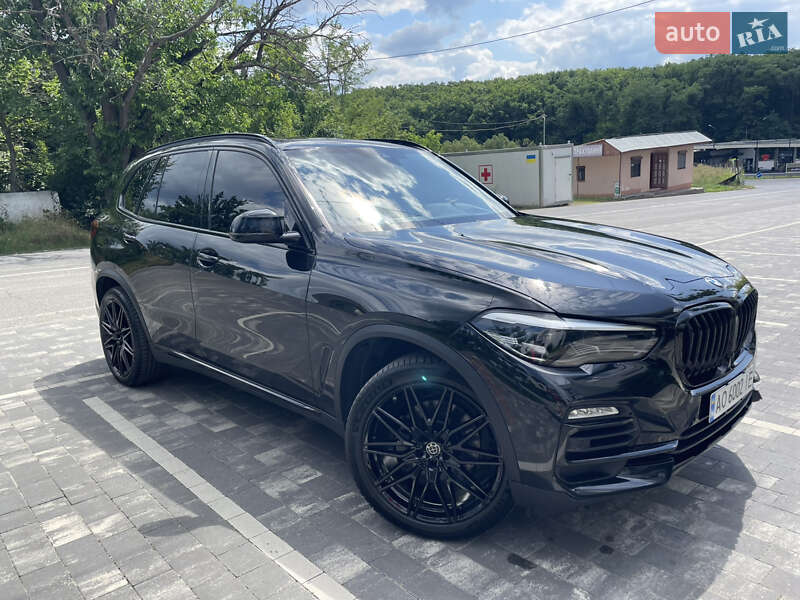 Внедорожник / Кроссовер BMW X5 2019 в Ужгороде