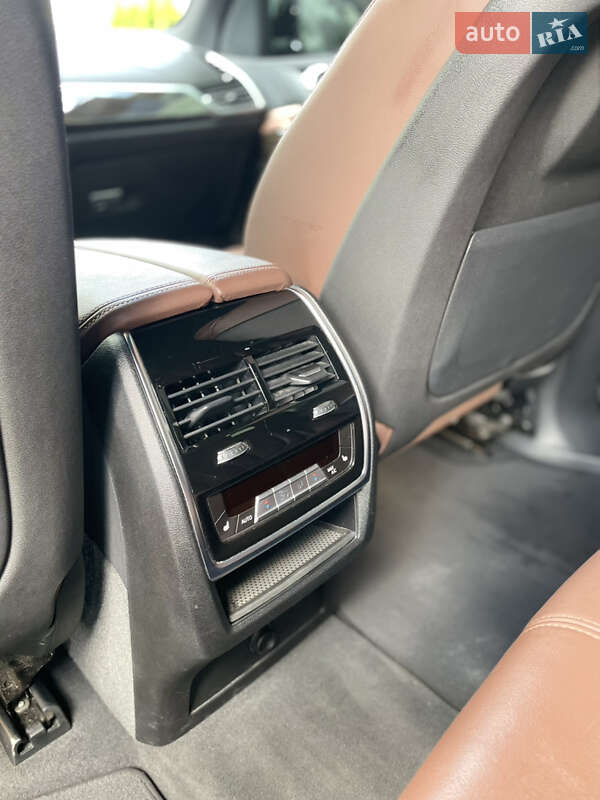 Внедорожник / Кроссовер BMW X5 2019 в Ужгороде