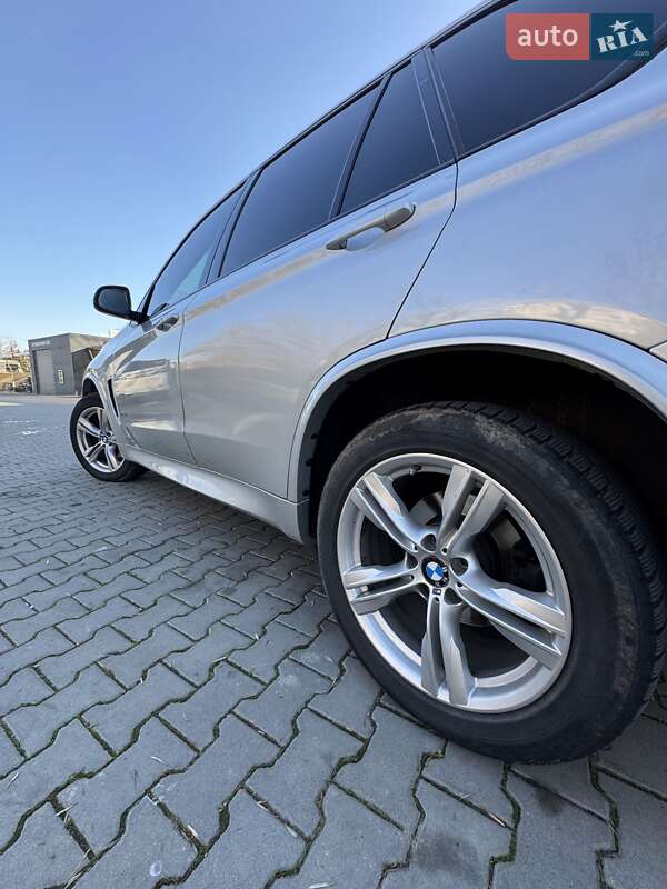 Внедорожник / Кроссовер BMW X5 2015 в Черновцах