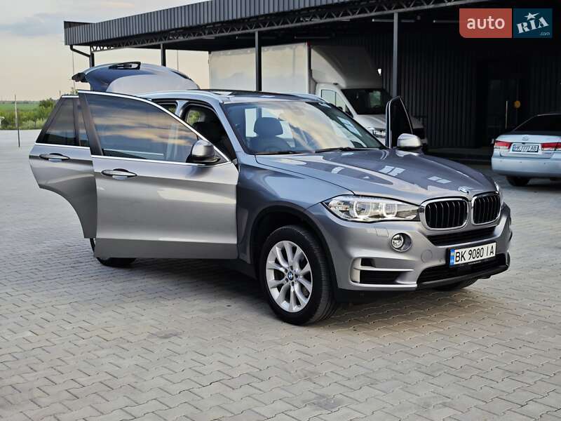 Внедорожник / Кроссовер BMW X5 2017 в Дубно