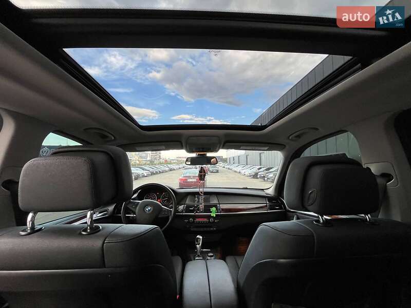 Внедорожник / Кроссовер BMW X5 2012 в Львове