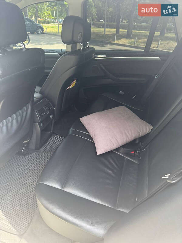 Внедорожник / Кроссовер BMW X5 2012 в Киеве