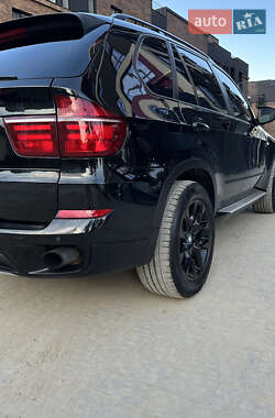 Позашляховик / Кросовер BMW X5 2011 в Івано-Франківську