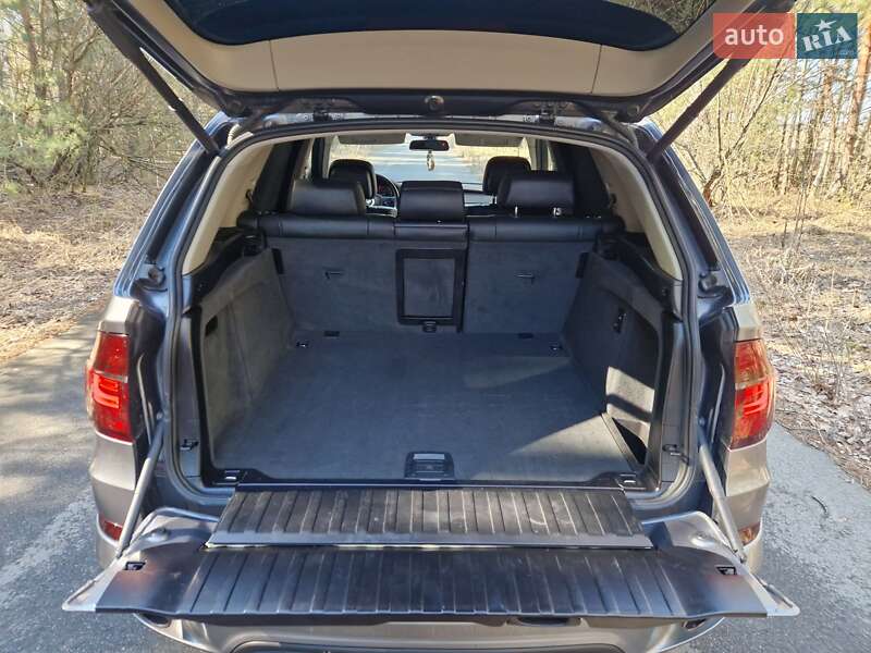 Позашляховик / Кросовер BMW X5 2010 в Києві
