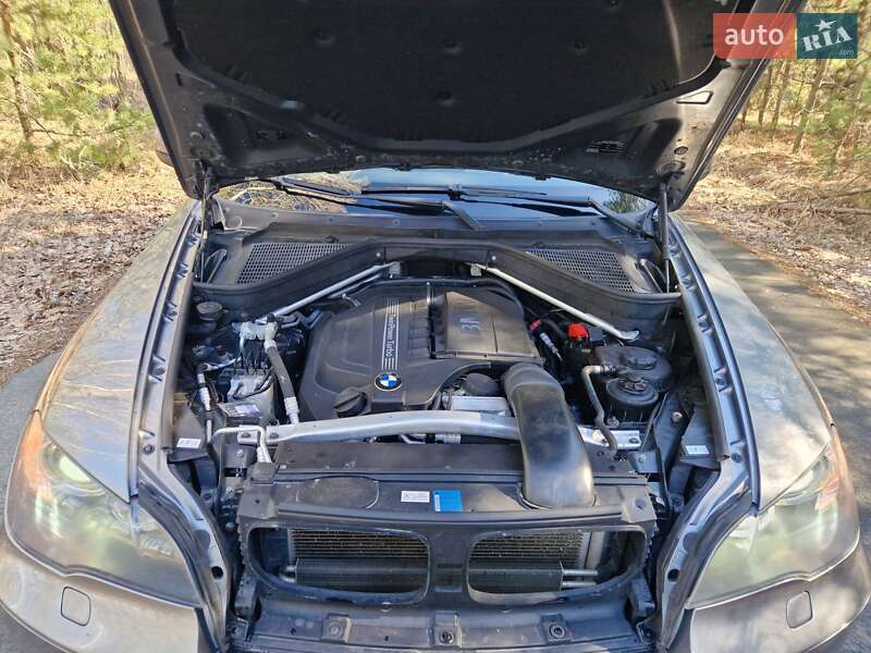 Позашляховик / Кросовер BMW X5 2010 в Києві