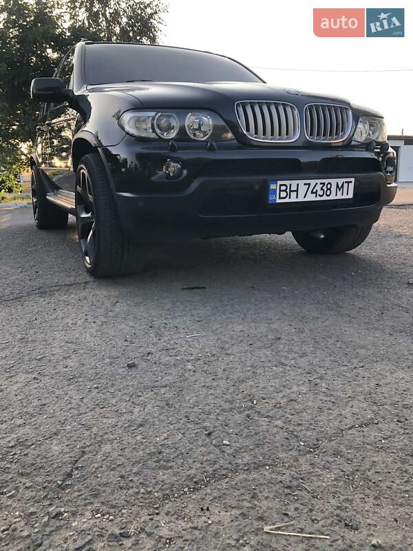 Внедорожник / Кроссовер BMW X5 2005 в Одессе