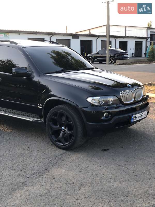Внедорожник / Кроссовер BMW X5 2005 в Одессе