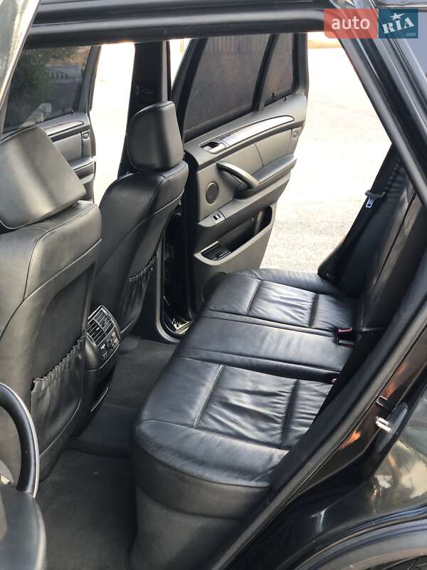 Внедорожник / Кроссовер BMW X5 2005 в Одессе