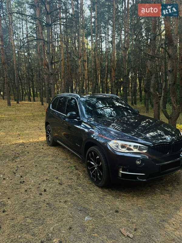 Внедорожник / Кроссовер BMW X5 2017 в Каменском