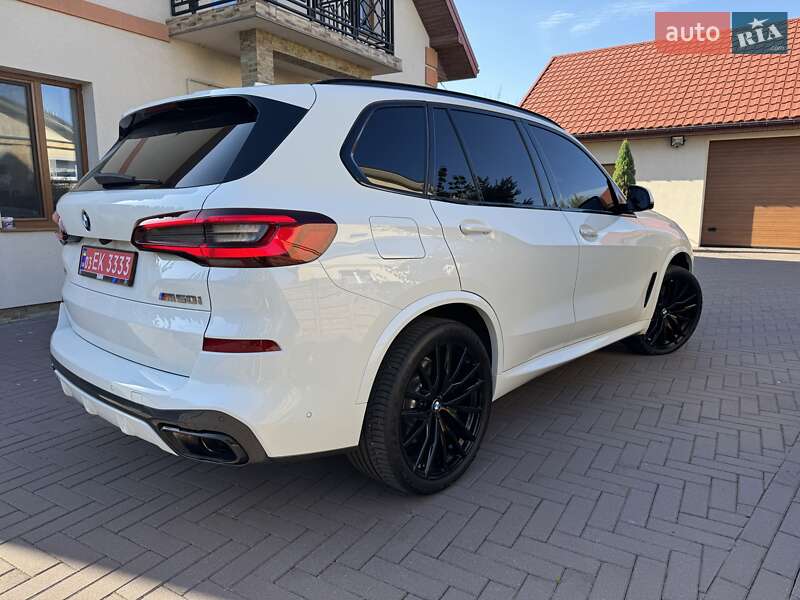 Внедорожник / Кроссовер BMW X5 2020 в Нововолынске