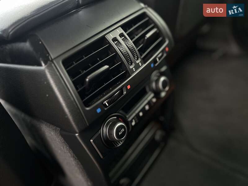 Внедорожник / Кроссовер BMW X5 2012 в Луцке