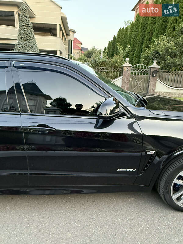Позашляховик / Кросовер BMW X5 2016 в Чернівцях