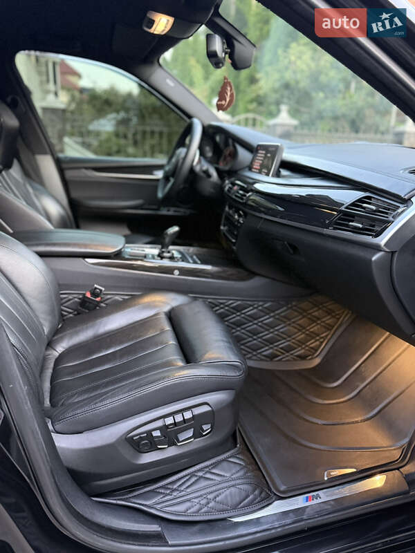 Позашляховик / Кросовер BMW X5 2016 в Чернівцях
