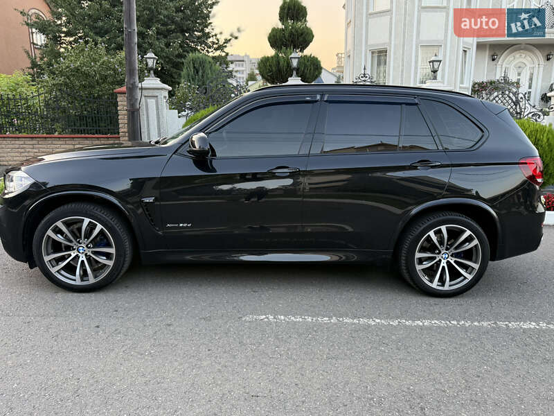 Позашляховик / Кросовер BMW X5 2016 в Чернівцях