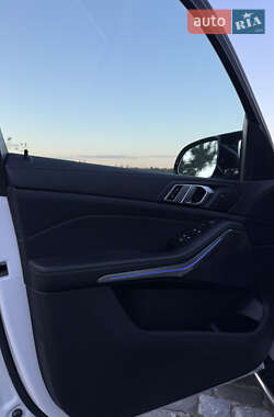 Внедорожник / Кроссовер BMW X5 2020 в 