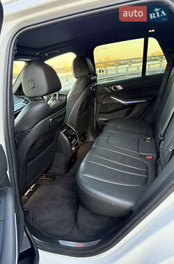 Внедорожник / Кроссовер BMW X5 2020 в 