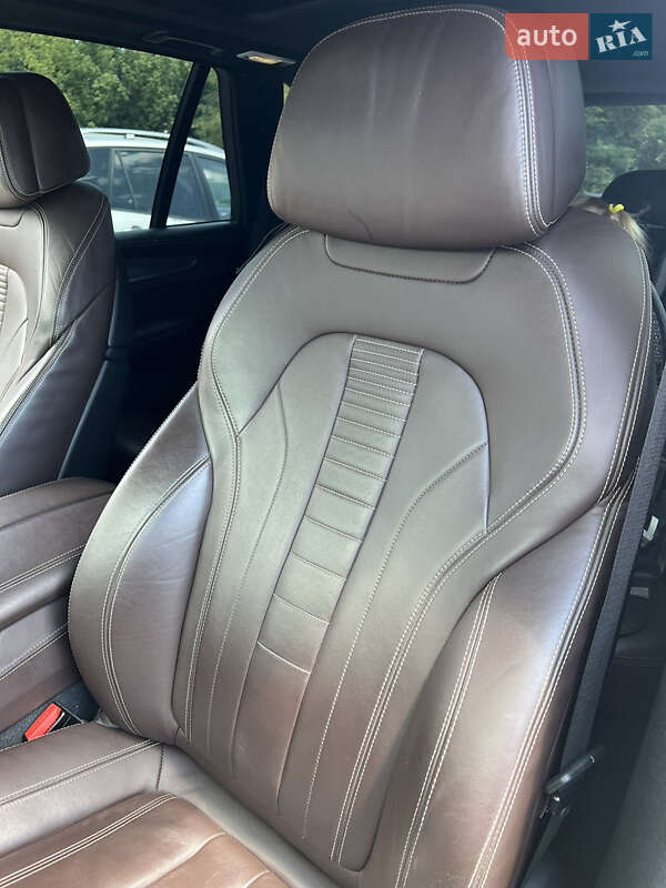 Позашляховик / Кросовер BMW X5 2016 в Миколаєві