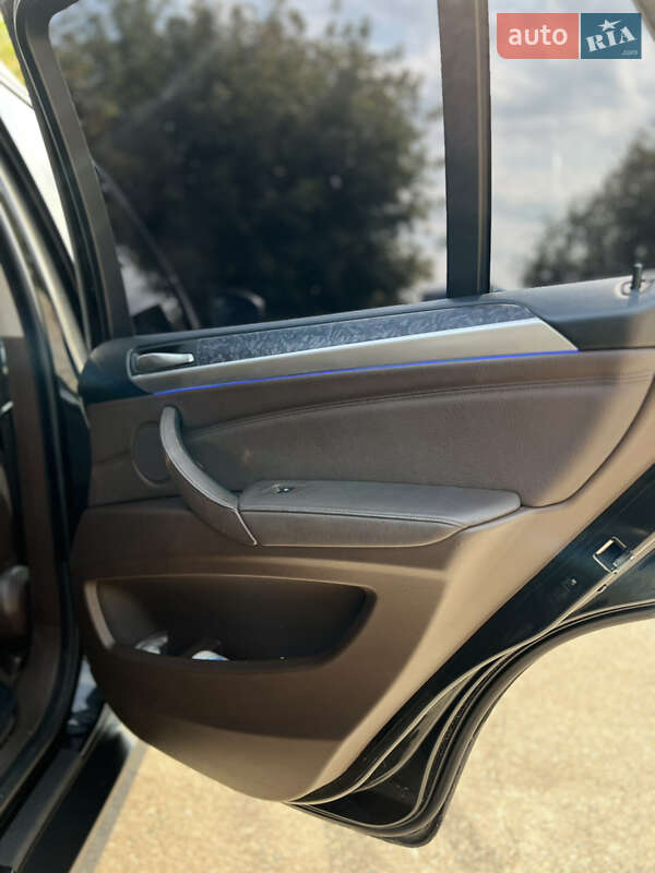 Внедорожник / Кроссовер BMW X5 2008 в Киеве