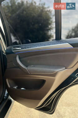 Позашляховик / Кросовер BMW X5 2008 в 