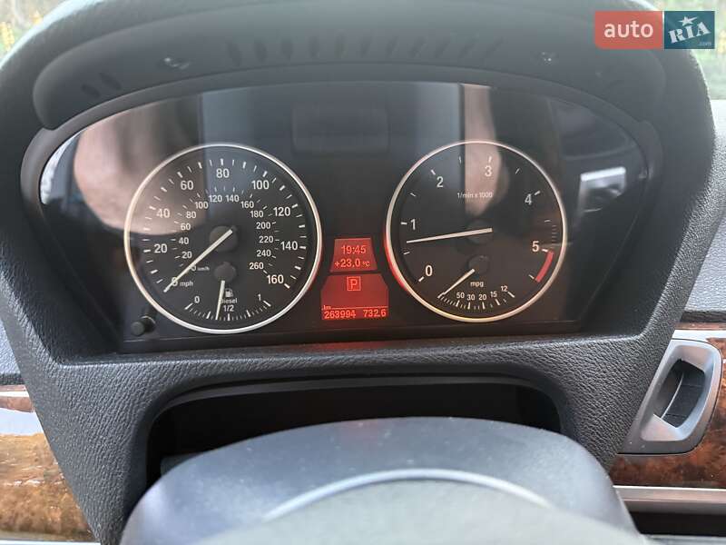 Внедорожник / Кроссовер BMW X5 2012 в Киеве