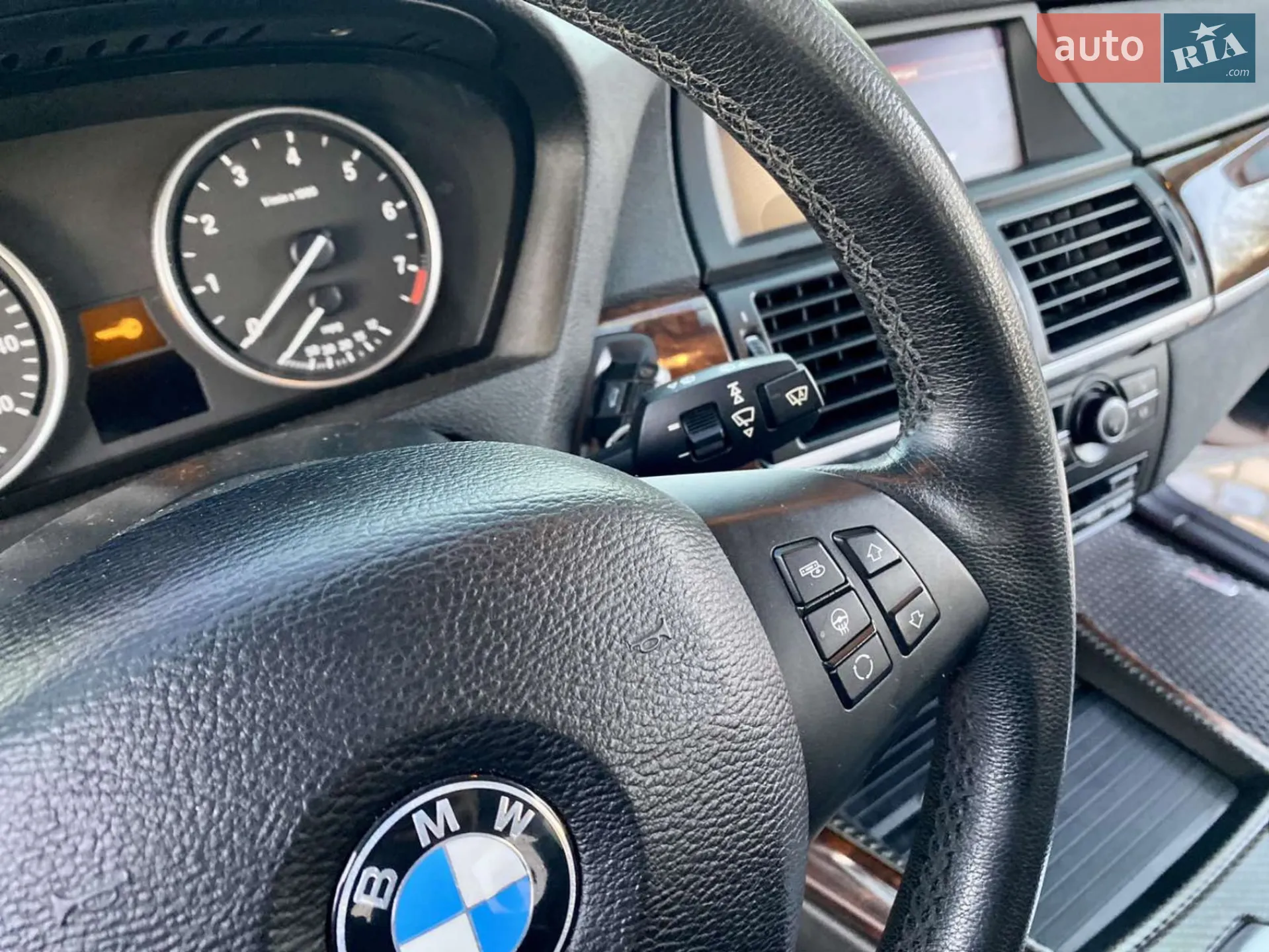 2010 BMW X5 - мініатюра 26