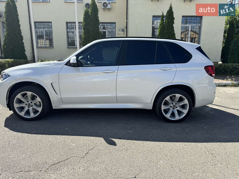 Позашляховик / Кросовер BMW X5 2015 в Києві