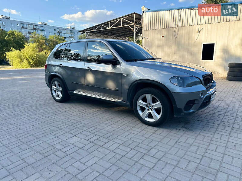 Внедорожник / Кроссовер BMW X5 2011 в Запорожье