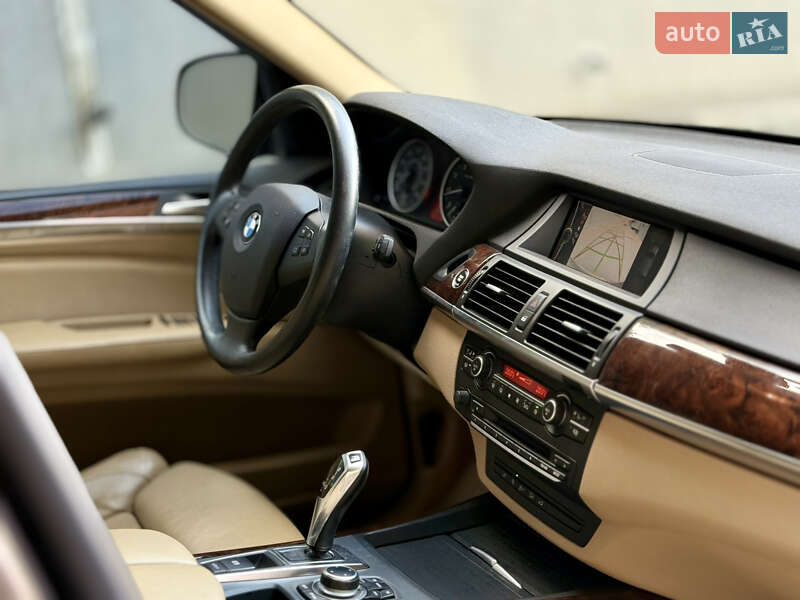 Позашляховик / Кросовер BMW X5 2011 в Харкові
