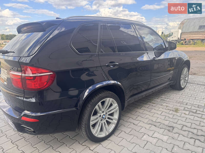 Внедорожник / Кроссовер BMW X5 2010 в Александрие