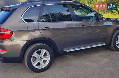 Внедорожник / Кроссовер BMW X5 2012 в Дубно