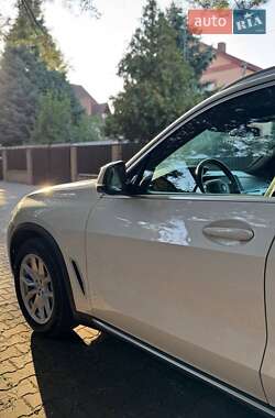 Позашляховик / Кросовер BMW X5 2020 в Луцьку