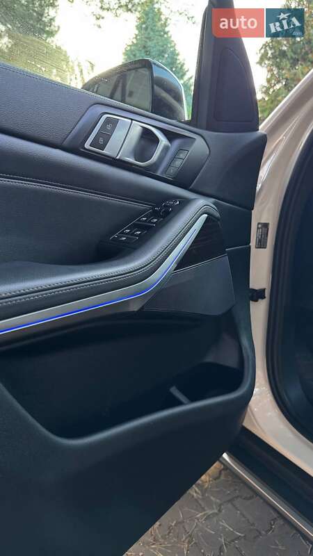 Позашляховик / Кросовер BMW X5 2020 в Луцьку