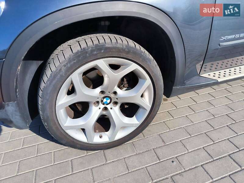Внедорожник / Кроссовер BMW X5 2012 в Жмеринке